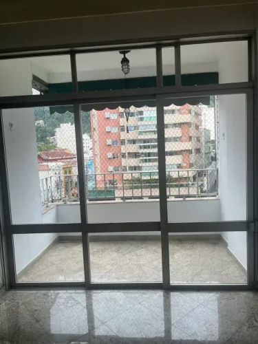 Imóvel para aluguel possui 117 metros quadrados com 3 quartos em Humaitá - Rio de Janeiro