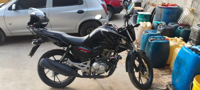 Moto muito nova! pouco rodada ! Estado de zero 