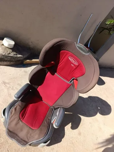 VENDO CADEIRINHA DE CARRO DE 15A 36 QUILOS 
