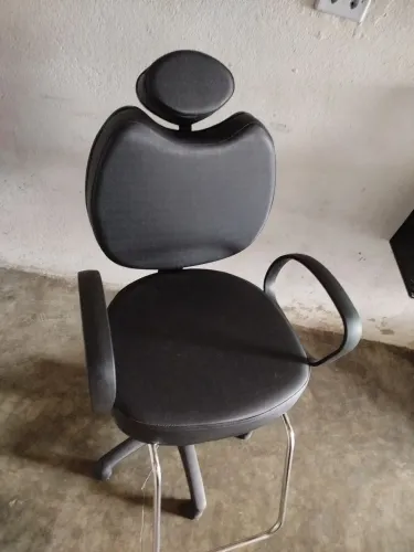 Vende -se está cadeira 