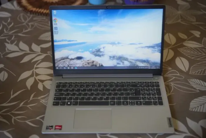 Notebook Lenovo IdeaPad 1 (Ryzen 5) - Estado de Zero!