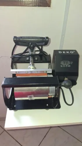 Prensa Térmica de Caneca DEKO 220V para Sublimação