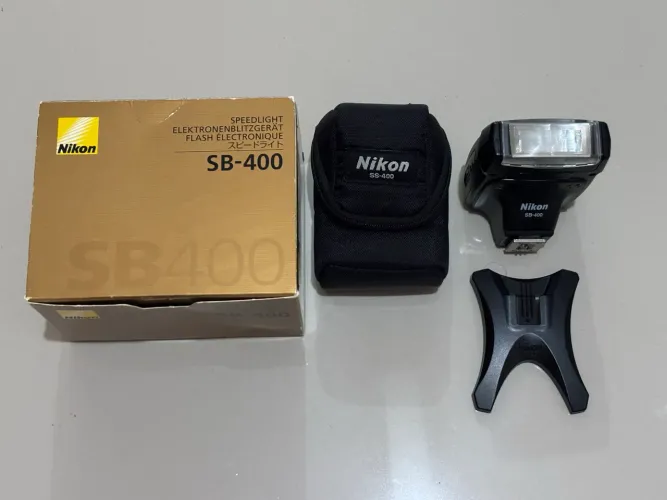 Flash Nikon SB-400