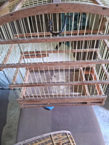 Vendo 2 gaiolas pequenas usadas