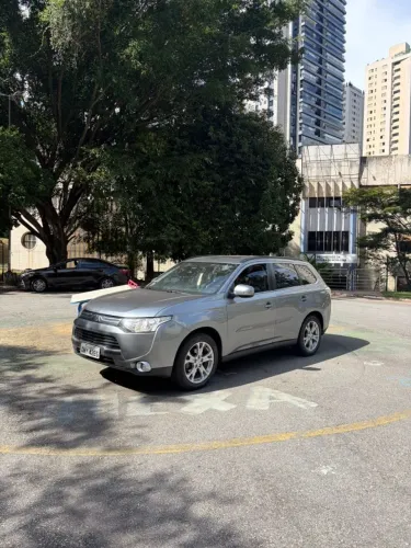 Mitsubishi Outlander 3.0/ GT 3.0 V6 Aut. 2014
