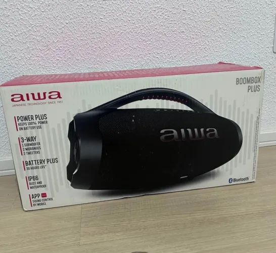 Bombox waiwa