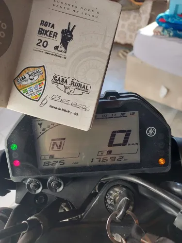Vendo MT03 preta