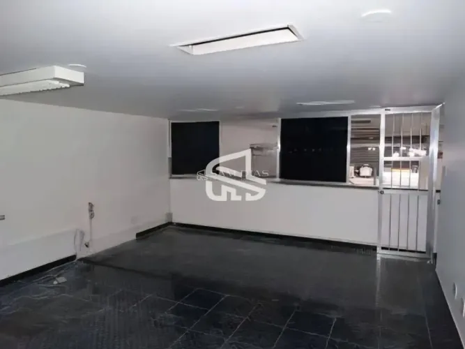 Prédio Comercial de 473M² à Venda no Brás por R$ 5.000.000