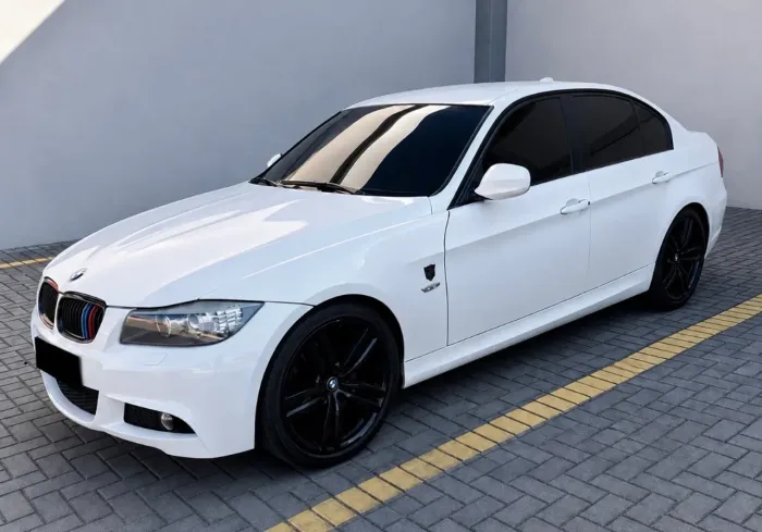 BMW 318I A 2.0 16V 136cv 5P 2012