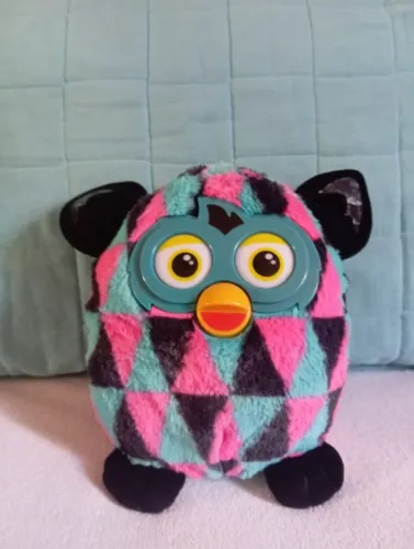 Pelúcia Furby