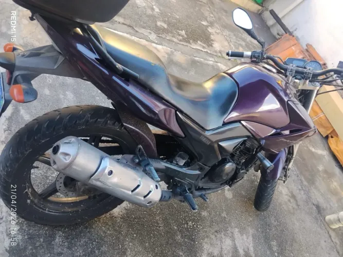 Vendo ou troco YAMAHA/FAZER YS250