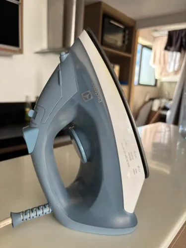 Ferro de Passar a Vapor Electrolux - Seminovo