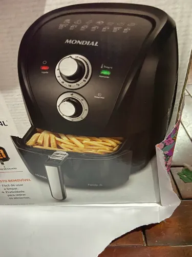 Air fryer Mondial preta 4L