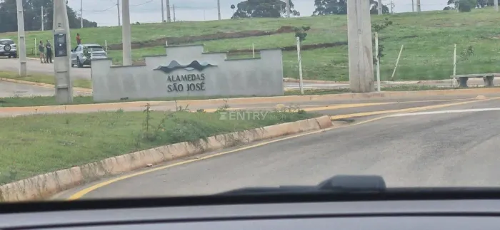 Terreno em Loteamento Aberto em Cabreúva - 176M2