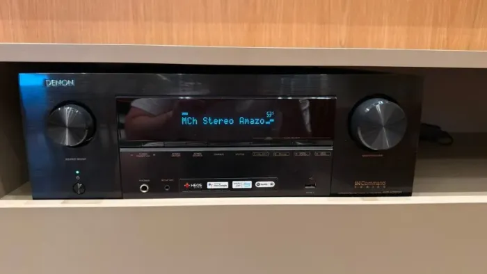 Receiver Denon AVR-X2800H 7.2CH 8K SEMI NOVO POUQUISSIMO TEMPO DE USO