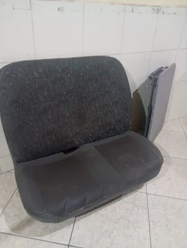 Banco e alçapão da cabine/ Ford