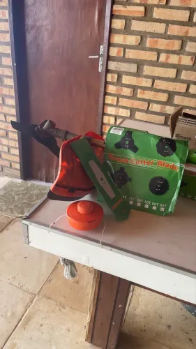 Roçadeira a gasolina