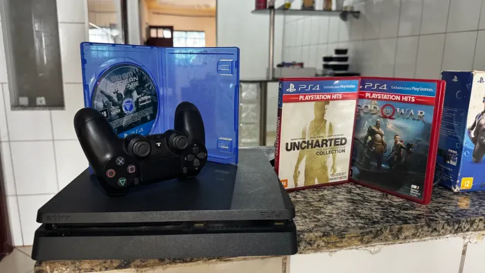 PS4 SLIM 1 TB
