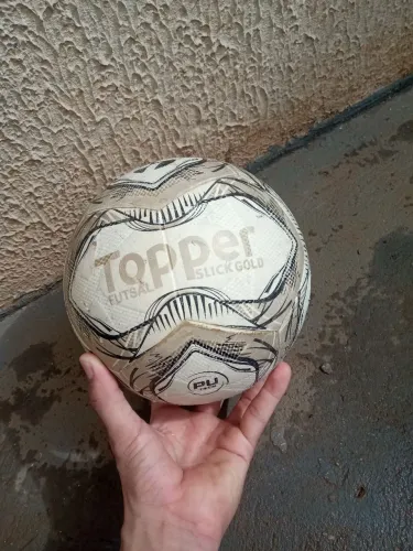 Chuteira Futsal Nike + Bola Original Topper por 150$, leva meião e bombinha de brinde
