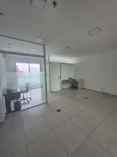 Sala para locação no Helbor Office Vila Rica em Santos - SP.