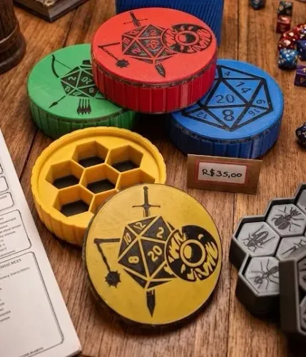 Porta Dados RPG com Compartimentos (Dice Box Temática)