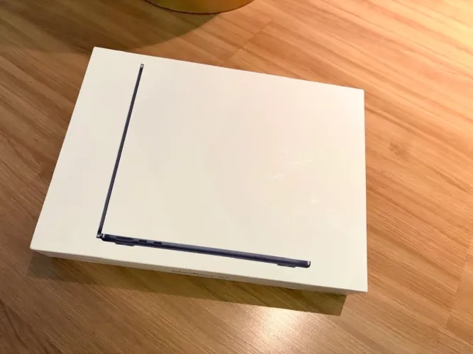 MACBOOK AIR M5 16GB RAM 512GB SSD MIDNIGHT NOVO LACRADO