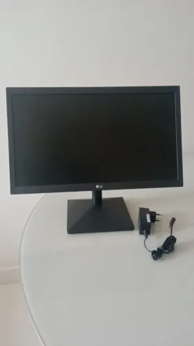 Monitor LG 20MK400H 20" LED Full HD HDMI/VGA - Excelente Estado
