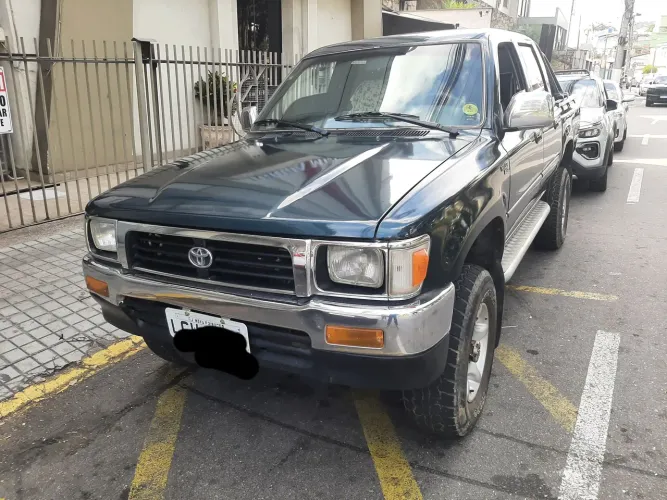 Toyota Hilux CD SR5 4X4 2.8 Diesel 1999