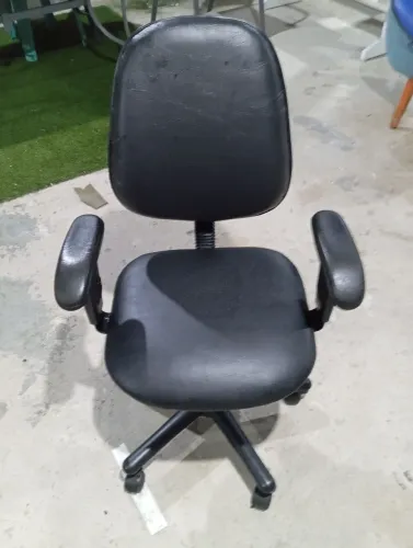Cadeira de escritório giratória