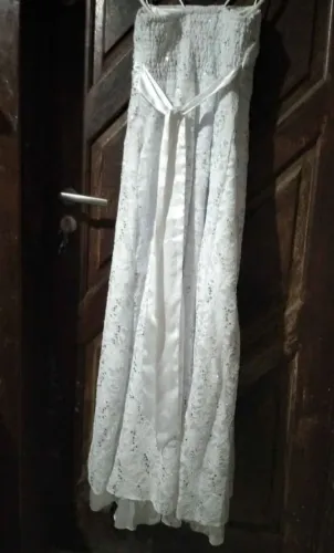 Vestido branco de festa