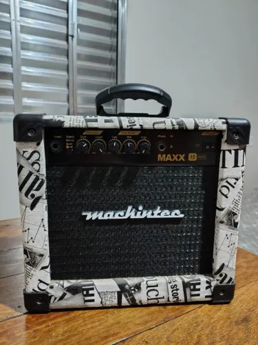 Amplificador Cubo de Guitarra /Baixo / Violão Mackintec MAXX 15 color