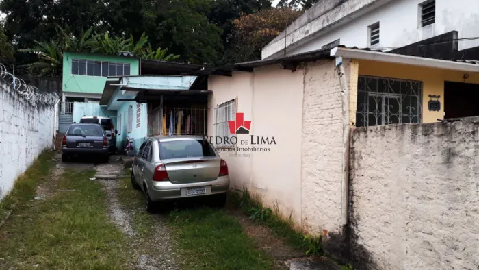 Casas à venda. São 4 imóveis no mesmo terreno. Oportunidade. Vila Araguaia, Cangaíba
