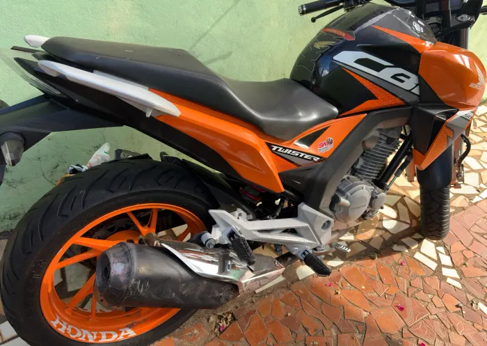 Vendo ou troco Twister 2019