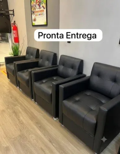 Poltronas em top couro 370$ a unidade,pagamento no ato da entrega,contato(98)137-6001
