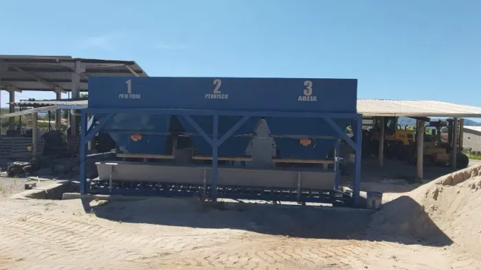 Silo dosador de agregados da Pim Martelo