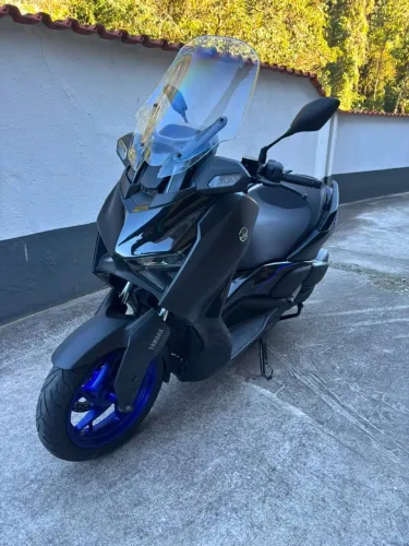 Yamaha XMAX 300 Connected 2025/2026 - Estado de zero km