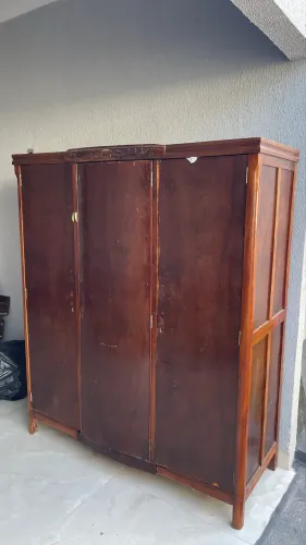 Guarda roupa madeira