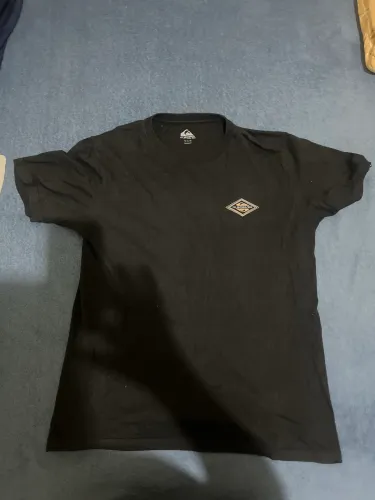 Camiseta Quiksilver preta