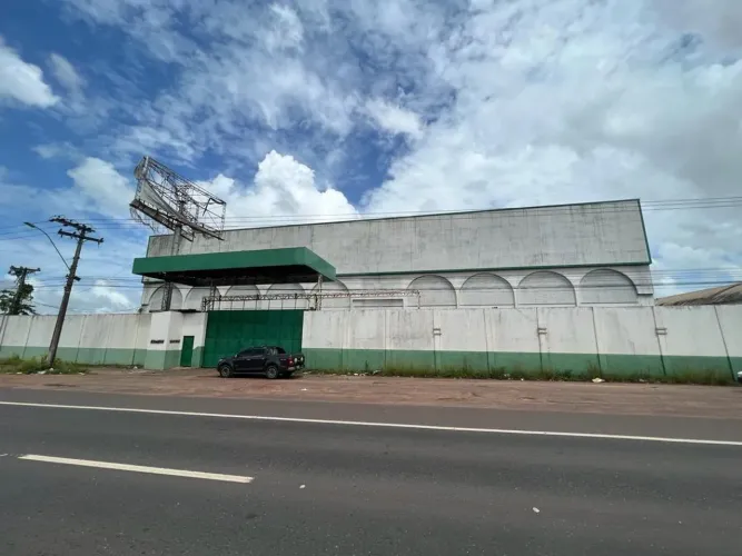 Galpão Comercial para Locação no Centro de Castanhal-PA: 8.200 m² de Área Disponível!