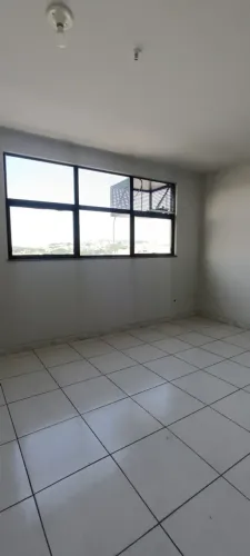 Imóvel para aluguel possui 19 metros quadrados em Centro - São João de Meriti - RJ