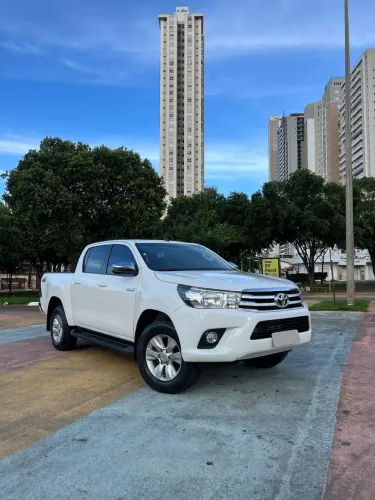 Toyota Hilux CD SRV 4X4 2.8 TDI Diesel Aut. 2018