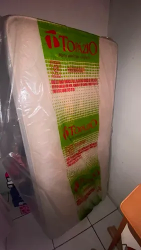 Vendo cama solteiro