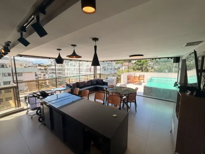 Cobertura com 4 quartos em Charitas - Niterói - RJ
