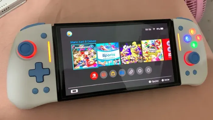 Nintendo Switch OLED + Controle LinYuvo + 2 Cases para transporte + 2 Jogos