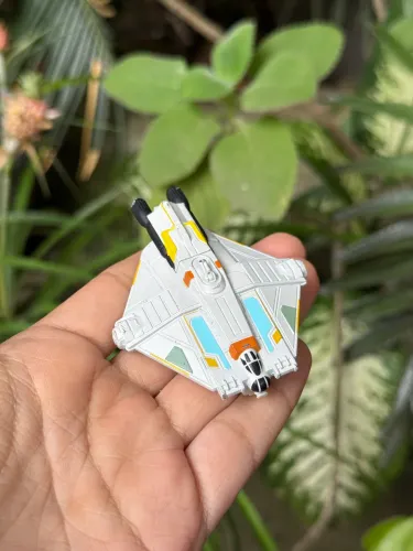 miniatura nave ghost star wars rebels mattel hot wheels carro