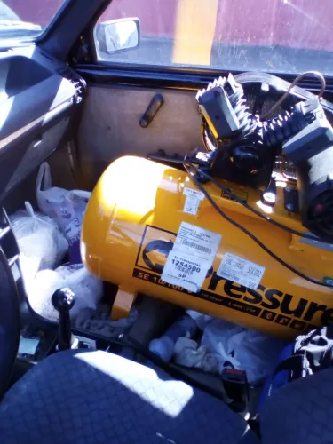 Compressor oficina 100lbs.