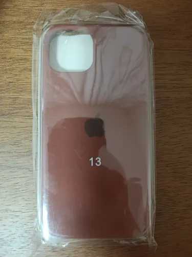 Capinha Silicone Aveludada iPhone 13 Marrom - Nova na Embalagem