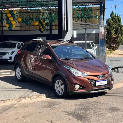 Hyundai HB20X Premium 1.6 Flex 16V Aut. 2013