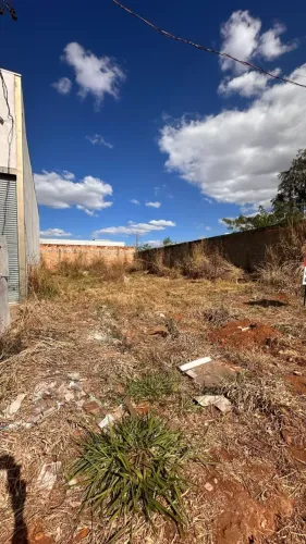 Lote à venda com 300 metros quadrados no Residencial São Bernardo - Goianira - GO