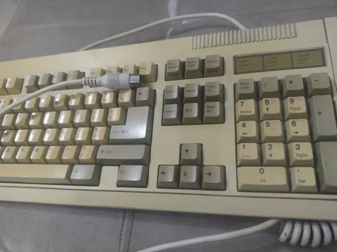 Teclado Dim AT/XT funcionando - algumas teclas com falha